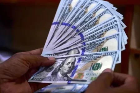 قیمت دلار امروز ۲۴ آذر در بازار آزاد اعلام شد + جدول ارز