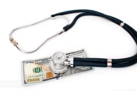 قیمت نجومی داروی خارجی شیمی‌ درمانی | تامین اجتماعی هزینه‌ های درمان را گردن نمی‌گیرد