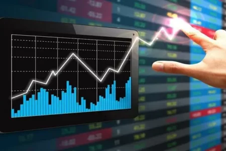 رشد بانکی ها بورس را صعودی کرد (۱۵ دی)