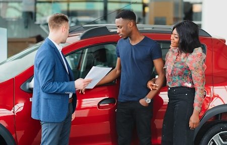 از نمایشگاه ماشین خرید کنیم یا فروشنده شخصی؟