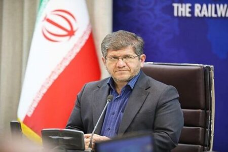 درآمد سالانه قطارهای حومه‌ای کشور ۳۹ میلیارد تومان|  سهم بار ریلی از بنادر فقط ۹ درصد