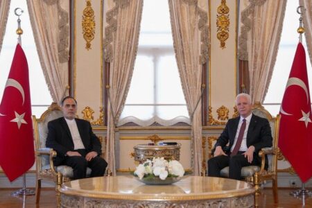 دیدار و گفت‌وگوی سفیر ایران در ترکیه با استاندار استانبول
