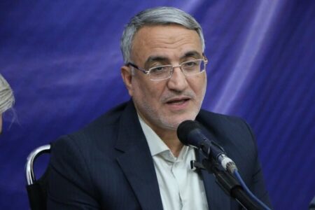 معینی‌آرانی: بسیاری از جوانان معطل وام ازدواج و فرزندآوری مانده‌اند