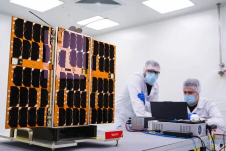 نخستین ماهواره علمی خصوصی به فضا رفت