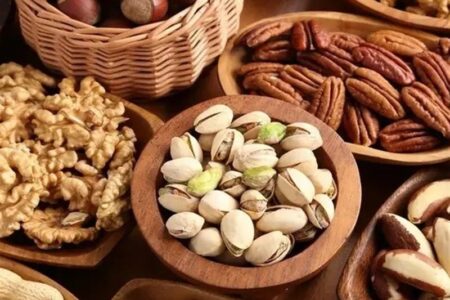 آجیل شب یلدا گروگان بازی ارزی؛ از عدم بازگشت ارز صادراتی تا فشار برای راه‌اندازی تالار سوم