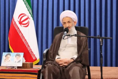 آیت الله لائینی: کشاورزی مازندران با مکانیزه شدن رونق می‌گیرد