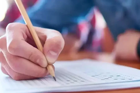 برگزاری آزمون آیلتس در ایران متوقف شد