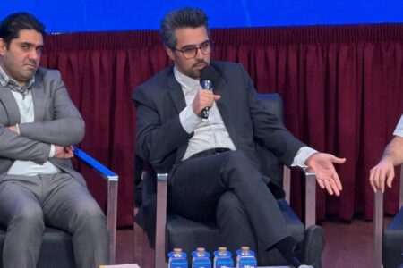 بورس مردم را خانه دار می‌کند / رمزدارایی را بومی سازی می‌کنیم