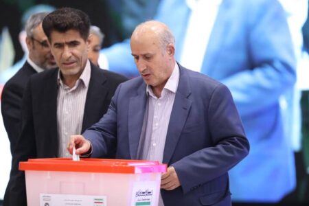 تاج: ورزشگاه‌ها به باشگاه‌های توانمند واگذار می‌شوند