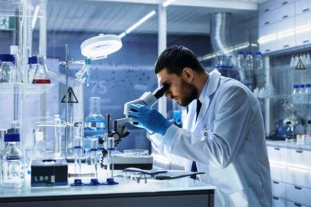 تقدیر از ۷۷ پژوهشگر و فناور در جشنواره هفته پژوهش دانشگاه تهران