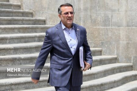 تمدید آزمون ثبت‌نام طرح جذب ۵۰۰ مدیر جوان