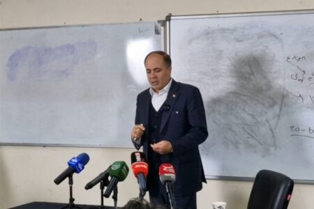 توجیهات پای تخته وزیر جهادکشاورزی درباره افزایش قیمت کالاهای اساسی