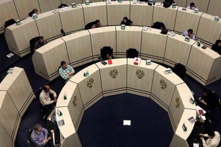 خیز بازار سهام برای سبقت گرفتن از بازارهای رقیب