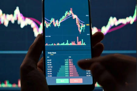 درآمد ترید در ایران چقدر است؟ بررسی واقعی سود معامله‌گری در بازارهای مالی