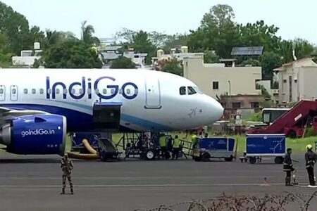 دو تهدید پیاپی، ۳۰۰ پرواز در آسمان هند را لغو کرد