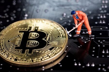 رکورد جدید استخراج بیت‌کوین / سختی استخراج بیت‌کوین به ۱۴۸.۲ تریلیون رسید