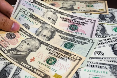 قیمت دلار امروز چهارشنبه 19آذر/ کاهش قیمت + جدول کامل