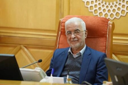 مؤمنی: استان‌ها نمایشگاهی از فرصت‌های سرمایه‌گذاری ارائه دهند