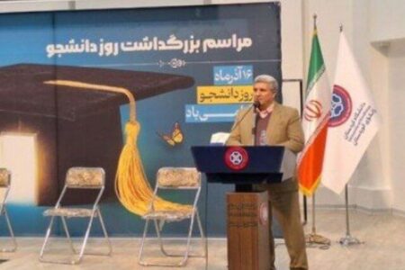 معاون استاندار کردستان: وحدت مردم رمز صیانت از استقلال ایران است