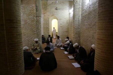 نگاهی بر مواضع و نظریات حوزه علمیه نجف پیرامون نظریه دولت