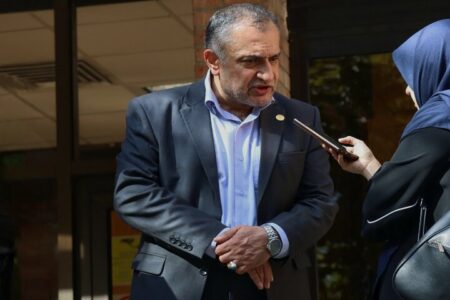 واکنش رئیس دانشگاه شریف به تماس با خانواده دانشجویان درباره پوشش