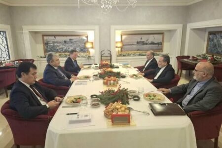 وزرای خارجه ایران و قزاقستان دیدار کردند