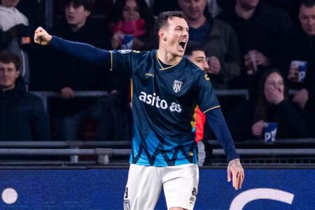 پرسپولیس روی ۲ مهاجم خارجی متمرکز شد