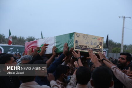 پیکر مطهر شهید گمنام در روستای پالور سیریک تشییع و به خاک سپرده شد