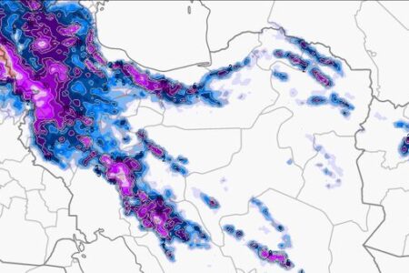چشم تهرانی‌ها به برف روشن می‌شود