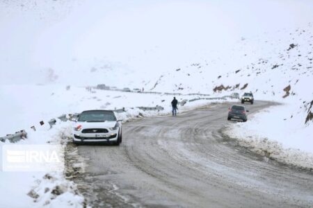 یخبندان شدید در ایلام؛ دما بین ۵ تا ۱۰ درجه در استان کاهش یافت