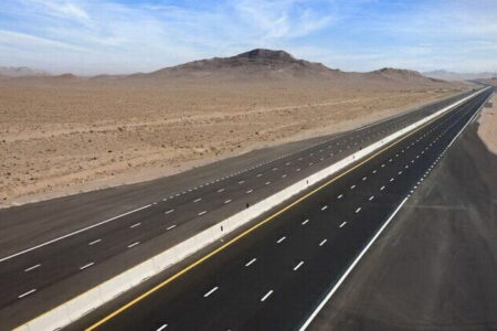 ۱۲ کیلومتر نخست آزادراه کنارگذر شهید سلیمانی قم تا پایان سال تکمیل می‌شود
