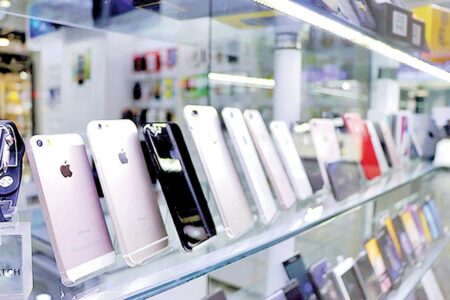 ۶.۴ میلیون دستگاه گوشی موبایل وارد کشور شد/ گمرک خبر داد