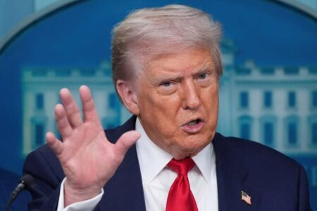 ادعای ترامپ درباره بازداشت مادورو و همسرش