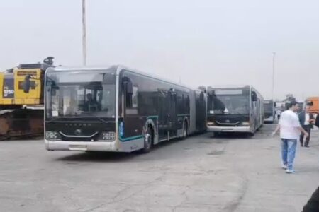 ترخیص صدها تاکسی، واگن قطار و اتوبوس برقی شهرداری تهران از گمرک شهید رجایی