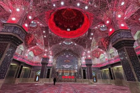 تصاویری از باز شدن درهای تل زینبیه به روی عزاداران حضرت زینب