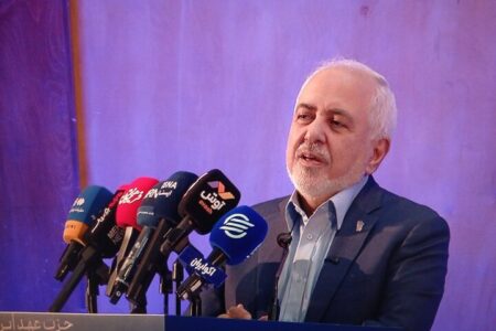 ظریف: مهم‌ترین سرمایه این کشور مردم آن هستند