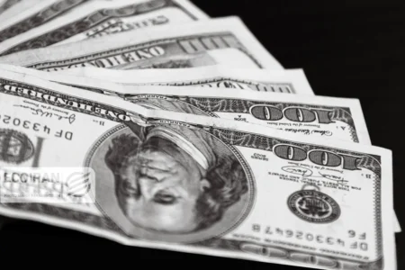 قیمت دلار امروز دوشنبه 15دی/ افزایش دوباره قیمت + جدول