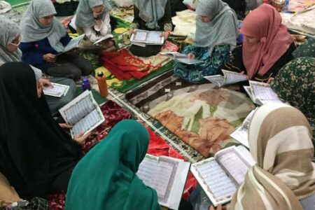 میزبانی ۵۰ درصد مساجد تهران از معتکفان نوجوان