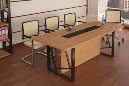 ۵ نکته مهم انتخاب میز اداری دو نفره با پایه فلزی برای دفاتر مدرن