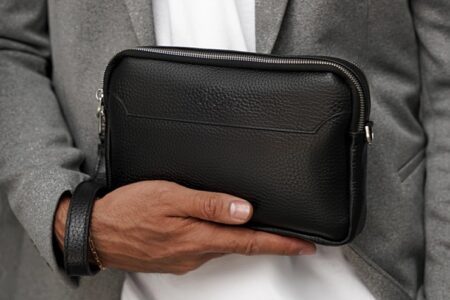 راهنمای جامع خرید کیف پاسپورتی مردانه