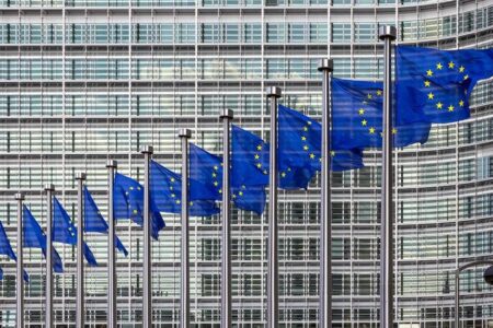 اتحادیه اروپا خواستار لغو تصمیم رژیم صهیونیستی علیه کرانه‌باختری شد