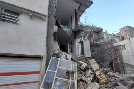 انفجار منزل مسکونی در کوی سجادیه اراک یک مصدوم بر جای گذاشت