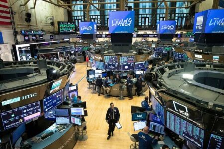 بازارهای جهانی در سایه داده‌های تورمی آمریکا