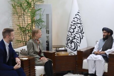 بررسی وضعیت مهاجران افغانستانی در دیدار مقام طالبان با مقام سازمان ملل