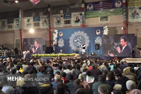برگزاری جشن ۱۲ هزار نفری «در پناه زمان» در سالن شهید بهشتی مشهد