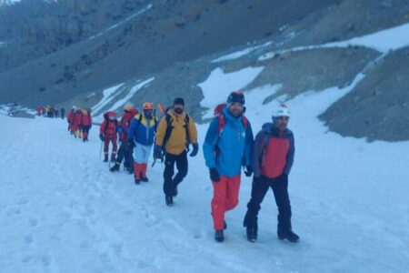 برگزاری دوره تخصصی جستجو و نجات در برف و بهمن در سی‌سخت