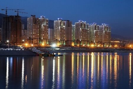 تهویه طبیعی هوای تهران در منطقه ۲۲ در حال مسدود شدن است