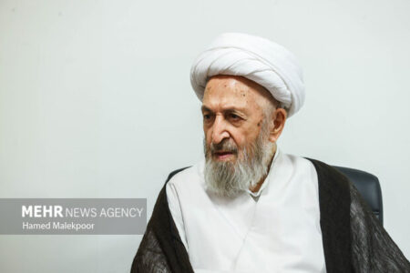 توضیح تکمیلی دفتر آیت‌الله سبحانی درباره موتورسواری بانوان