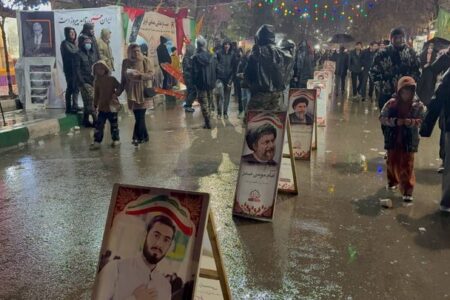 جشن میلاد امام زمان(عج) در خیابان‌های بارانی قوچان