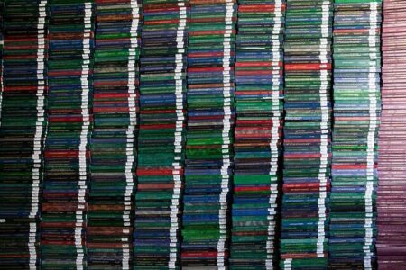 حل یک چالش مزمن آموزش عالی با سامانه سازماندهی خودکار پایان‌نامه‌ها